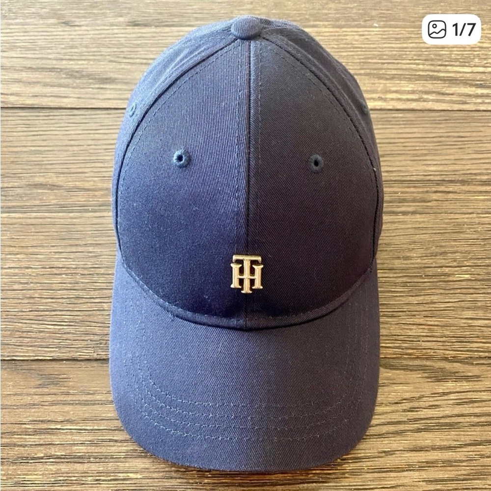 Tommy Hilfiger Navy Cap with Gold TH Emblem
